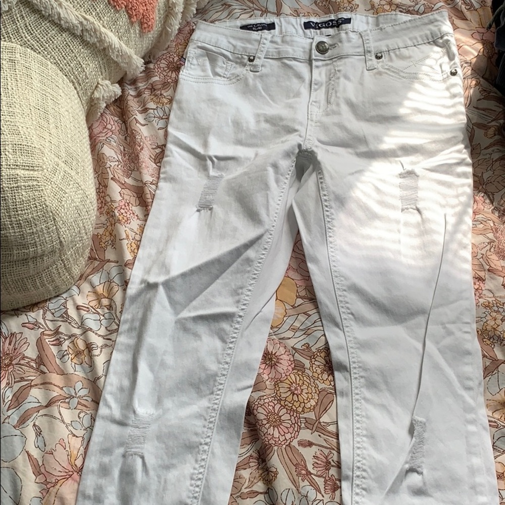 BRAND NEW Vigoss White Jeans